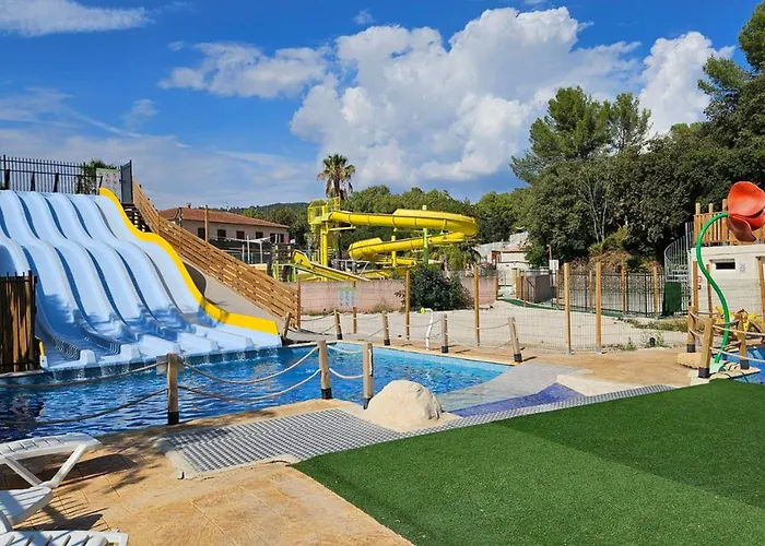 Mobil-home Avec Terrasse A Hyeres, Ideal Pour 4 Personnes - Api-1-52-1135 Camping *