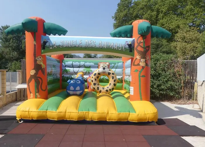 Mobil-home Avec Terrasse A Hyeres, Ideal Pour 4 Personnes - Api-1-52-1135 Camping