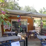 Mobil-home Avec Terrasse A Hyeres, Ideal Pour 4 Personnes - Api-1-52-1135 Hyeres