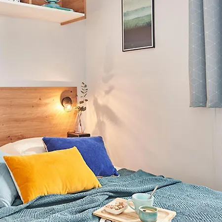 Mobil-home Avec Terrasse A Hyeres, Ideal Pour 4 Personnes - Api-1-52-1135 Kamp alanı Hyères